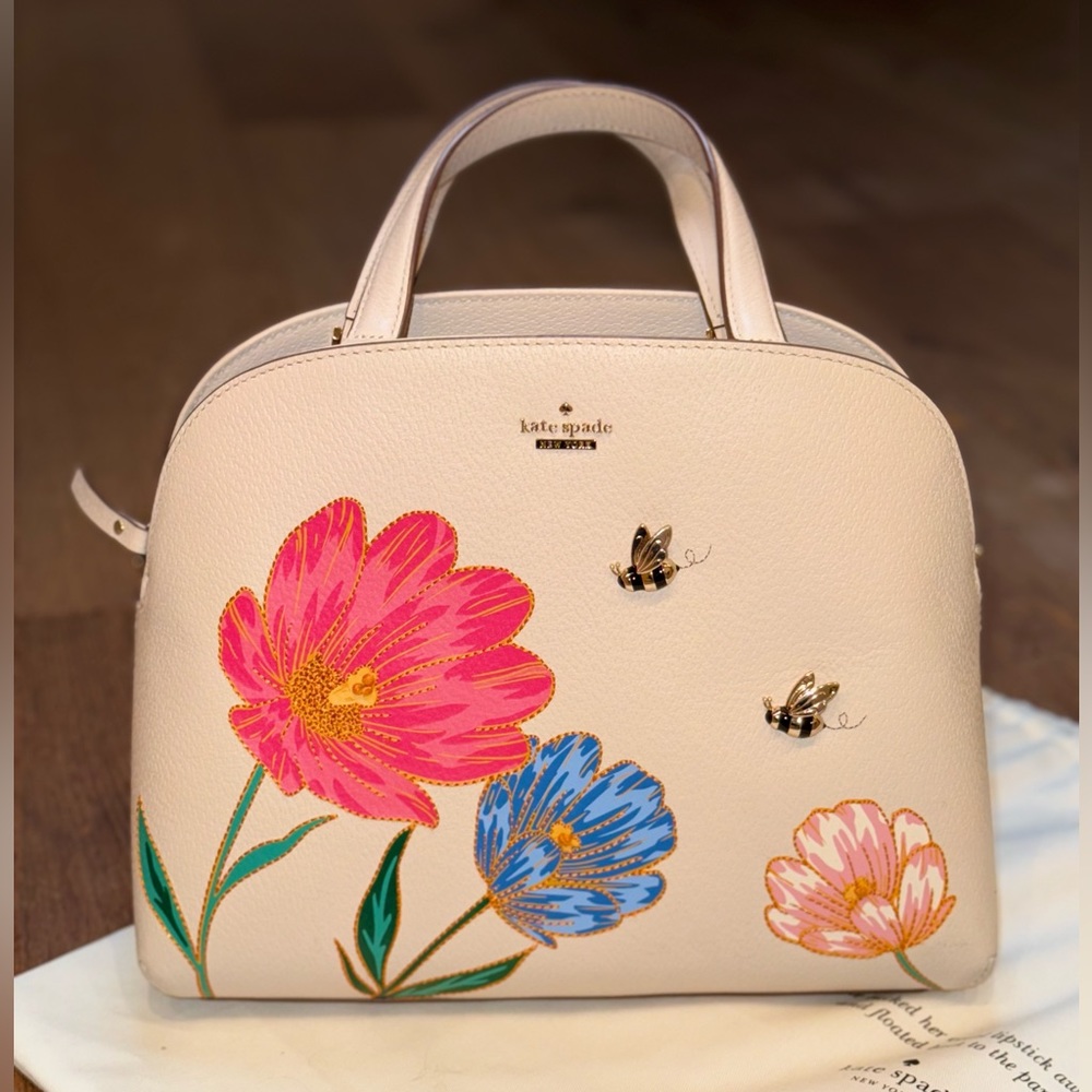 Kate Spade RARE leather hand bag, ivory with flowers and stitching